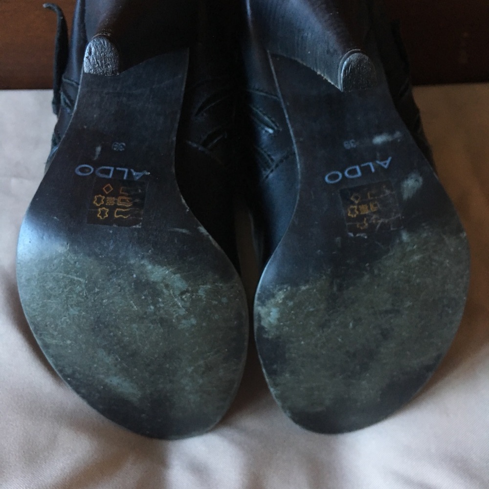 ALDO Black Ankle Booties - Picture 4 of 8